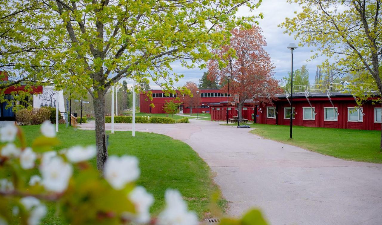Karlskoga Folkhoegskola Vandrarhem Udden Exterior photo